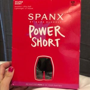 Spanx power shirt size M - never worn